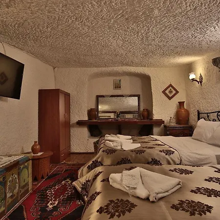 Melek Cave 3*