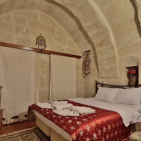 Melek Cave 3*