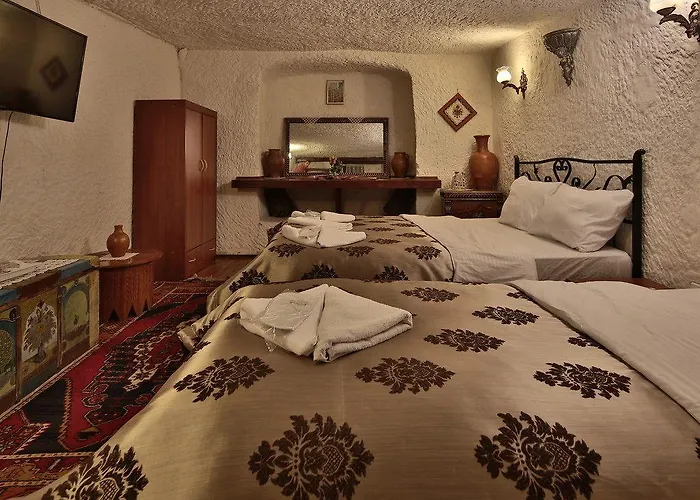 メレク ケーブ 3* ギョレメ