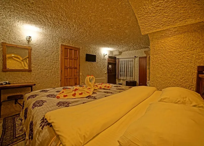 メレク ケーブ 3* ギョレメ