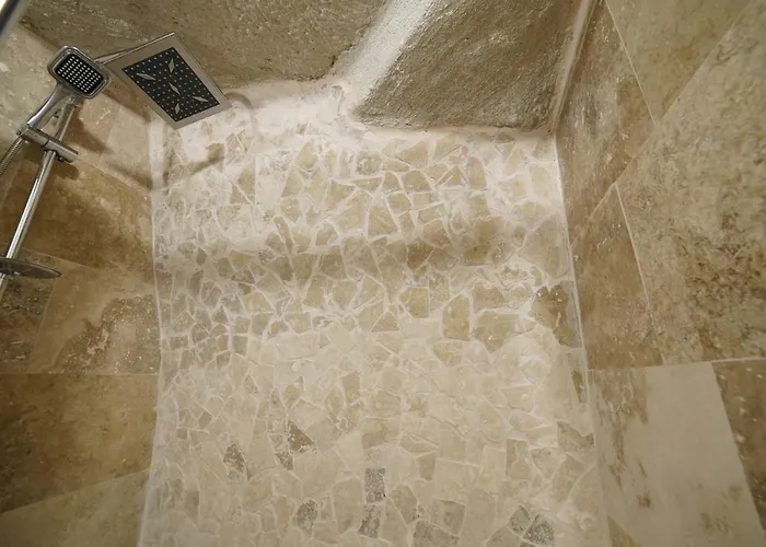 イン メレク ケーブ 3*